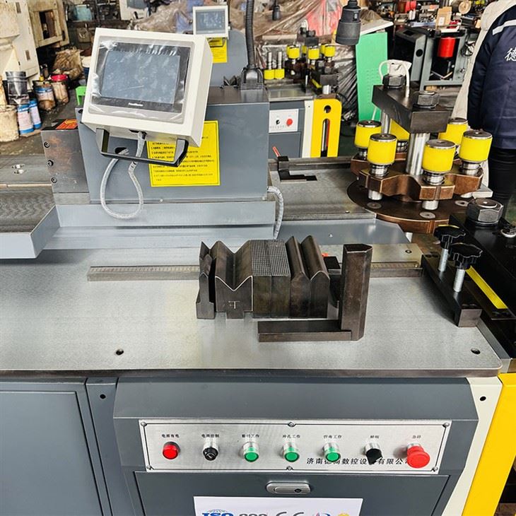 Busbar 3in1 Machine